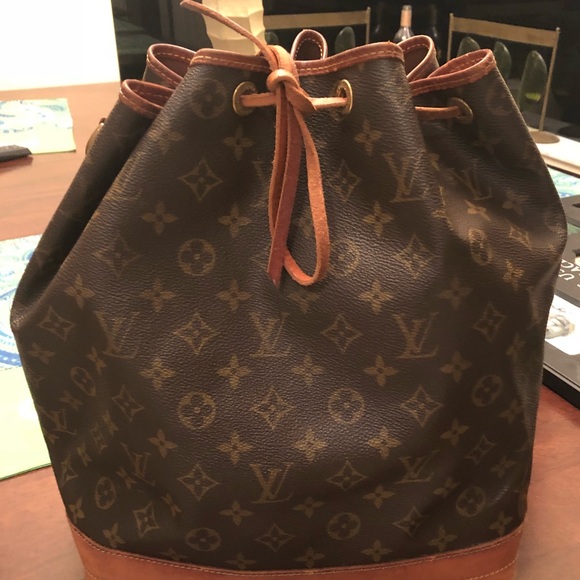 Louis Vuitton Handbags - Authentic Louis Vuitton bag.